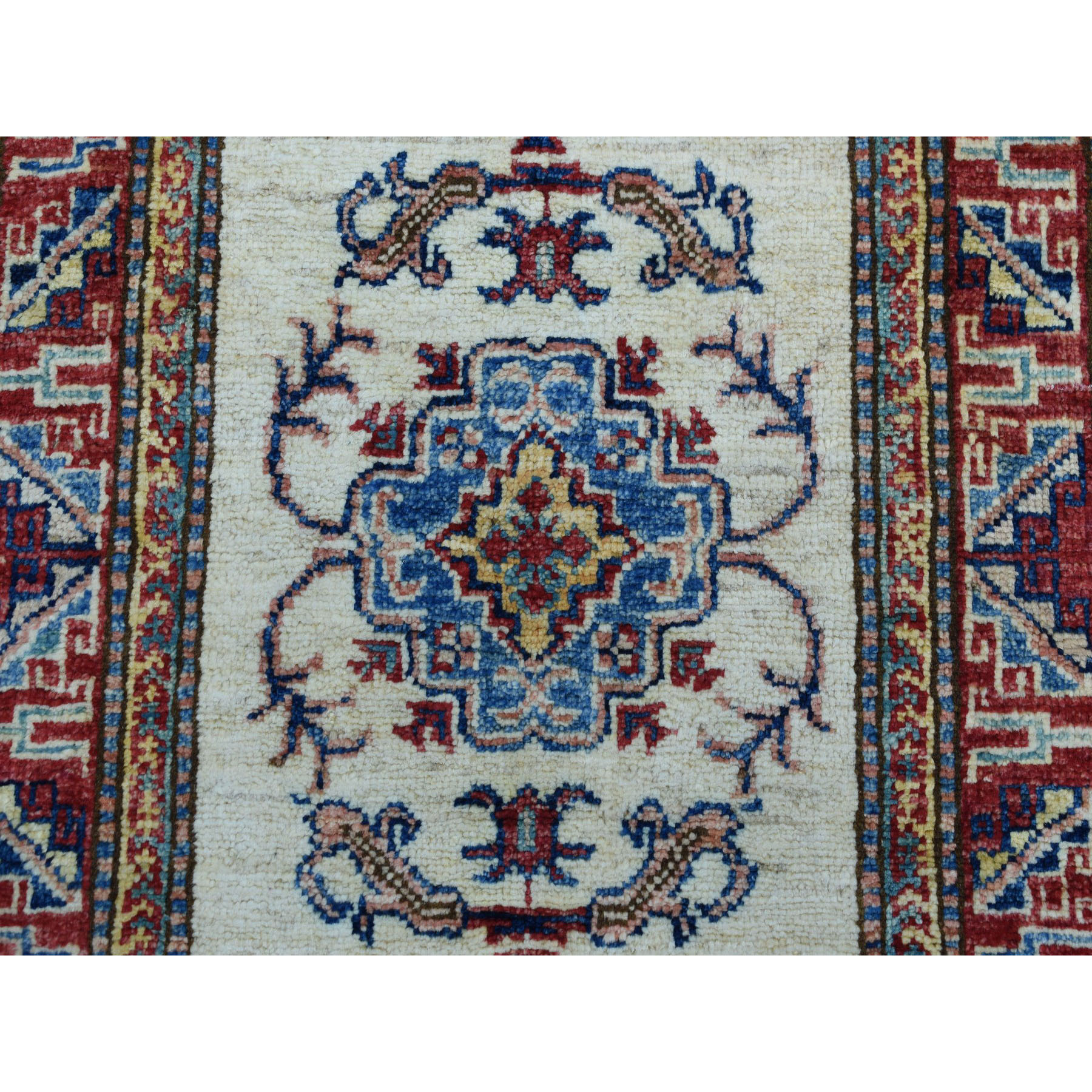 Traditional Wool Hand-Knotted Area Rug 2'1